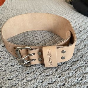 Men’s lifting belt
